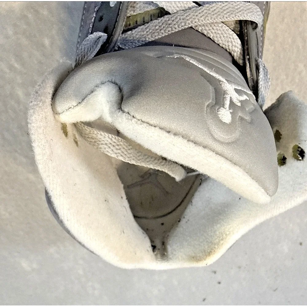 Nike Air Jordan 5 Retro Wolf Grey Sneakers Size 10.5 - 136027 005